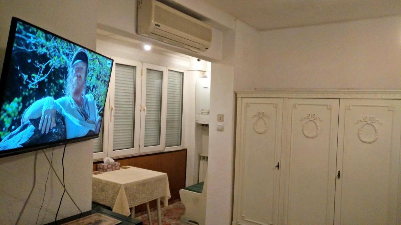 Rompromo Plus Accommodation Bucarest Extérieur photo