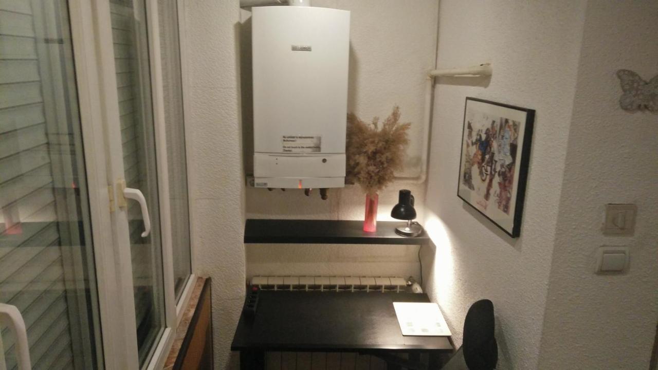 Rompromo Plus Accommodation Bucarest Extérieur photo