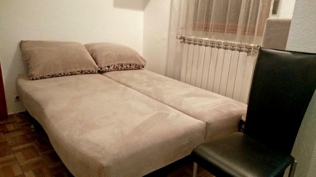 Rompromo Plus Accommodation Bucarest Extérieur photo